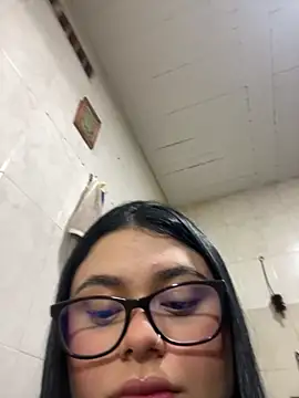 alissonfernandez  online show from October 2025 01:07:02 AM