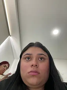 alissonfernandez  online show from March 2025 04:45:01 PM