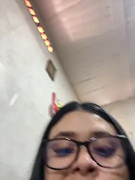 alissonfernandez  online show from October 2025 03:38:02 PM