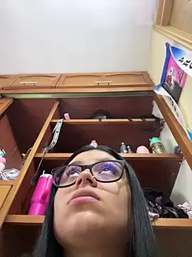 alissonfernandez  online show from March 2026 07:58:01 PM