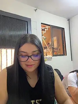 Snapshot of alissonfernandez_ chatting on June 2026 07:31:02 PM alissonfernandez online show from June 2026 07:31:02 PM