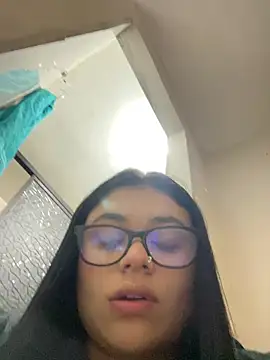 alissonfernandez  online show from April 2026 04:26:02 AM