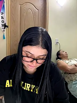 alissonfernandez  online show from December 2025 08:04:02 PM