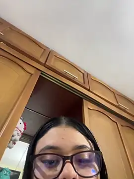 alissonfernandez  online show from October 2025 02:43:02 AM