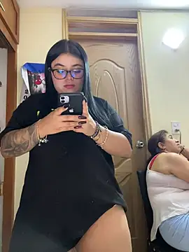 alissonfernandez  online show from March 2026 01:59:01 PM