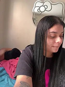 Snapshot of alissonfernandez_ chatting on July 2026 03:41:02 PM alissonfernandez online show from July 2026 03:41:02 PM
