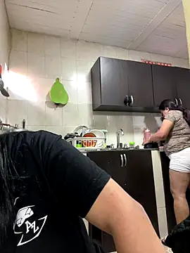 alissonfernandez  online show from September 2025 09:04:01 PM
