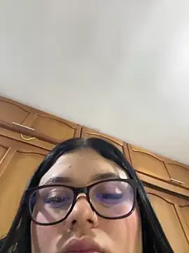 alissonfernandez  online show from November 2025 12:37:02 AM