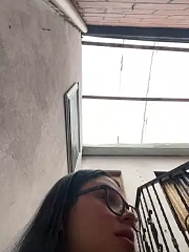 alissonfernandez  online show from May 2026 05:45:02 PM