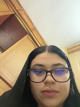 Snapshot of alissonfernandez_ chatting on February 2026 11:31:02 AM alissonfernandez online show from February 2026 11:31:02 AM