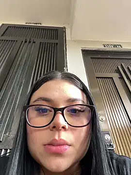 alissonfernandez  online show from May 2026 08:35:01 PM