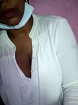 Villageammu18 online show from May 2026 05:40:02 PM