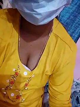 Snapshot of Villageammu18 chatting on December 2025 02:08:02 PM Villageammu18 online show from December 2025 02:08:02 PM