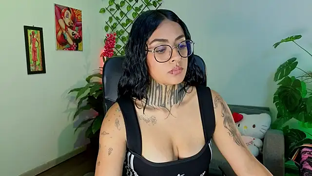 Snapshot of Lovely_celeste chatting on July 2026 01:51:01 PM Lovely celeste online show from July 2026 01:51:01 PM