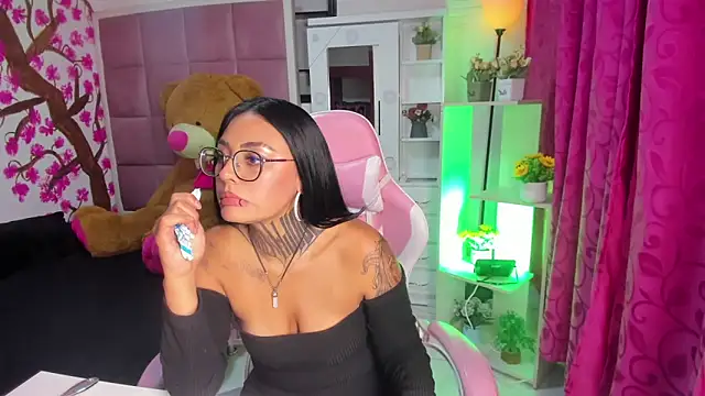 Snapshot of Lovely_celeste chatting on May 2026 02:14:02 PM Lovely celeste online show from May 2026 02:14:02 PM