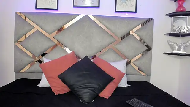 Snapshot of marian_pinzon chatting on March 2025 02:52:01 AM marian pinzon online show from March 2025 02:52:01 AM