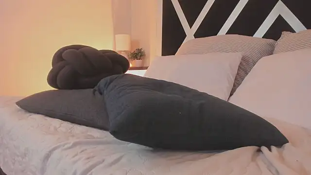 marian pinzon online show from December 2025 05:19:01 AM