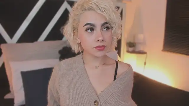 marian pinzon online show from December 2025 02:40:02 AM