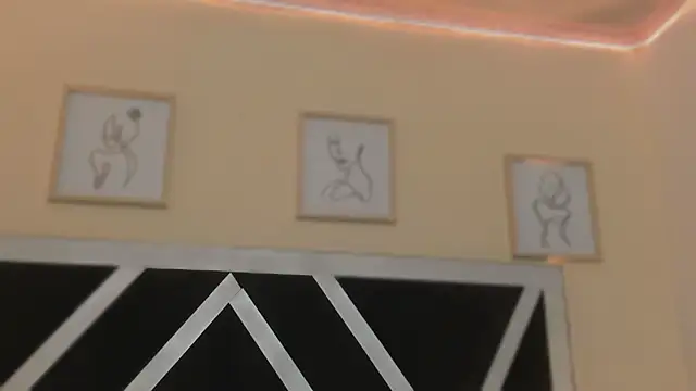 marian pinzon online show from December 2025 02:38:01 AM