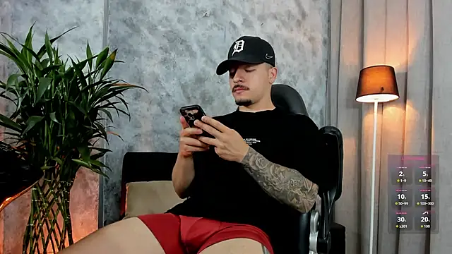 boyc022  online show from March 2026 12:41:01 AM