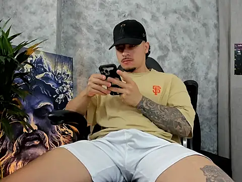 Snapshot of boyc022_ chatting on November 2025 11:38:02 AM boyc022 online show from November 2025 11:38:02 AM