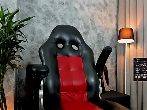 boyc022  online show from February 2026 10:43:02 PM