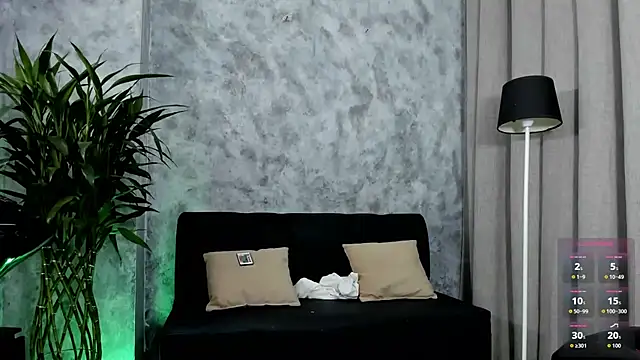 boyc022  online show from April 2026 02:03:02 PM