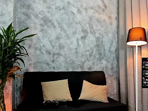 boyc022  online show from February 2026 05:02:02 PM