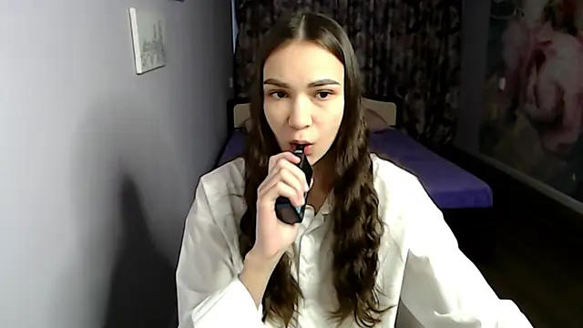 Snapshot of AmyJonas chatting on February 2025 04:52:02 AM AmyJonas online show from February 2025 04:52:02 AM