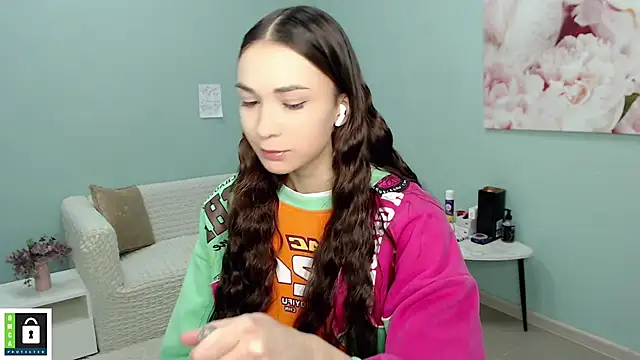 Snapshot of AmyJonas chatting on October 2025 04:23:02 AM AmyJonas online show from October 2025 04:23:02 AM