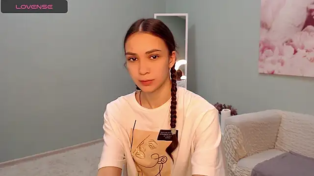 Snapshot of AmyJonas chatting on March 2025 07:48:01 AM AmyJonas online show from March 2025 07:48:01 AM