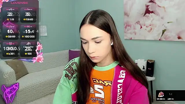 Snapshot of AmyJonas chatting on October 2025 03:52:01 AM AmyJonas online show from October 2025 03:52:01 AM