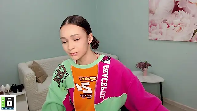 Snapshot of AmyJonas chatting on December 2025 11:20:01 AM AmyJonas online show from December 2025 11:20:01 AM