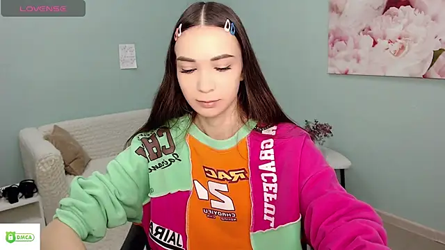 Snapshot of AmyJonas chatting on April 2026 04:52:01 AM AmyJonas online show from April 2026 04:52:01 AM