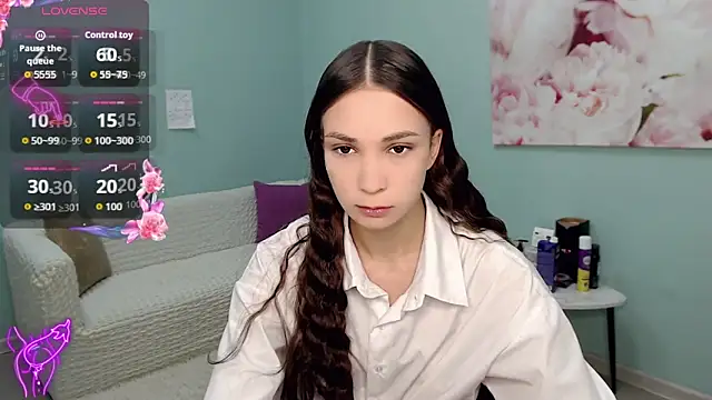 Snapshot of AmyJonas chatting on September 2025 04:18:02 AM AmyJonas online show from September 2025 04:18:02 AM