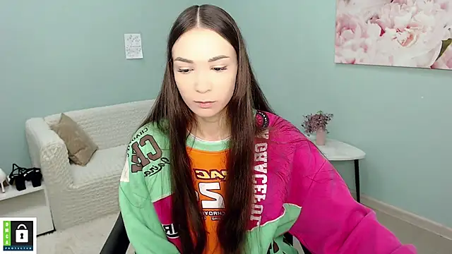 Snapshot of AmyJonas chatting on November 2025 04:33:02 AM AmyJonas online show from November 2025 04:33:02 AM