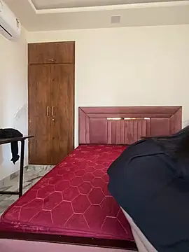 Emmy kapoor online show from January 2026 05:47:01 AM