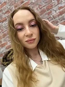 Snapshot of _AngelMoon_ chatting on December 2025 03:51:02 AM AngelMoon online show from December 2025 03:51:02 AM