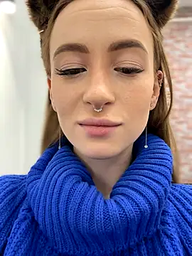 Snapshot of _AngelMoon_ chatting on October 2025 03:58:01 AM AngelMoon online show from October 2025 03:58:01 AM