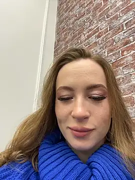 Snapshot of _AngelMoon_ chatting on November 2025 03:54:02 AM AngelMoon online show from November 2025 03:54:02 AM