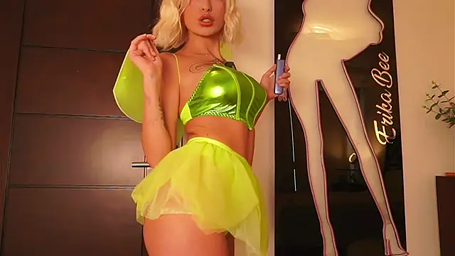 LunaMystyque online show from October 2025 08:05:01 PM