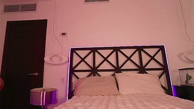 LunaMystyque online show from November 2025 08:14:01 PM