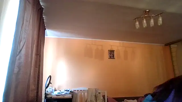 kila lo online show from February 2026 12:05:01 PM