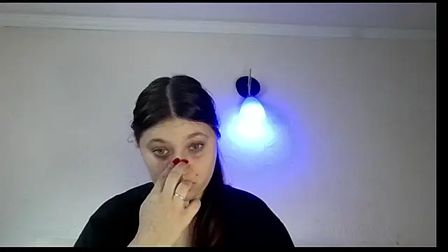 Snapshot of kila_lo chatting on February 2025 01:22:01 PM kila lo online show from February 2025 01:22:01 PM