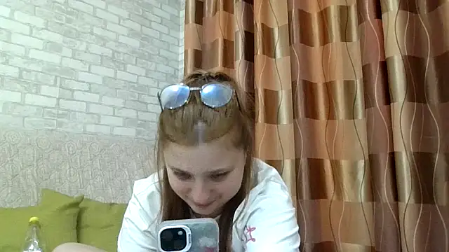 kila lo online show from March 2026 12:05:01 AM