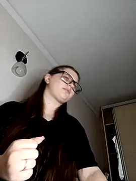 Snapshot of kila_lo chatting on February 2025 03:39:02 PM kila lo online show from February 2025 03:39:02 PM