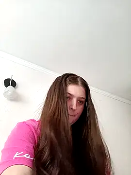 kila lo online show from December 2025 12:22:02 PM