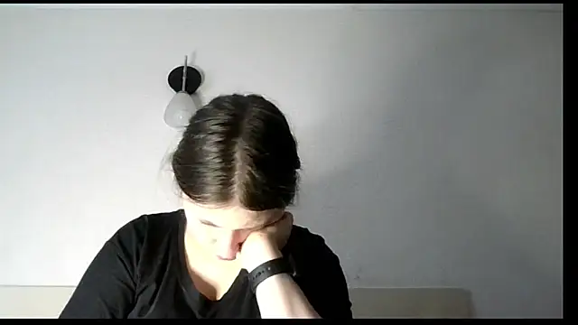 Snapshot of kila_lo chatting on February 2025 02:44:01 PM kila lo online show from February 2025 02:44:01 PM