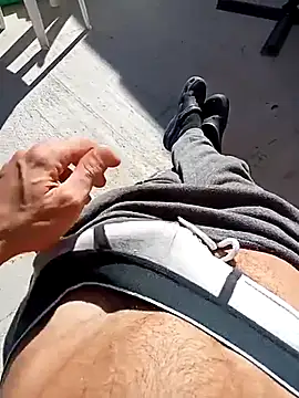 MrTamburine22 online show from October 2025 12:26:02 PM