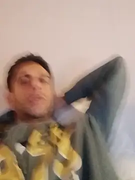 Snapshot of MrTamburine22 chatting on May 2026 02:01:02 PM MrTamburine22 online show from May 2026 02:01:02 PM
